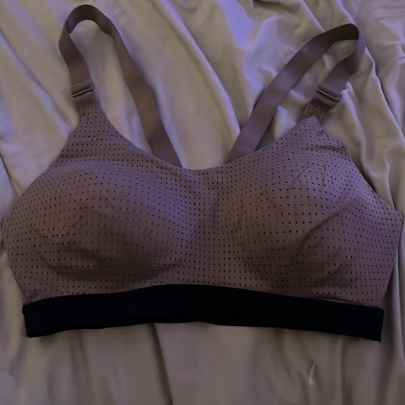 Victoria Sport Bra - Picture 1 of 4